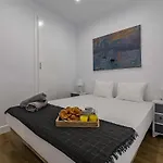 Premium Apartment Downtown By Turivida
