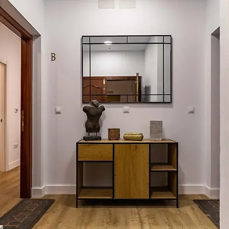 Premium Executive Soho Boutique - Center